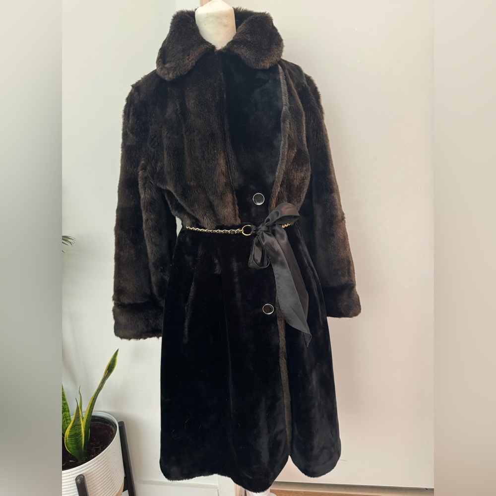 ((SOLD)) Elegant Black and Brown Faux Fur Coat